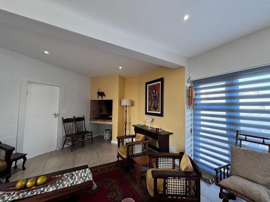 2 Bedroom Property for Sale in Blue Lagoon Western Cape